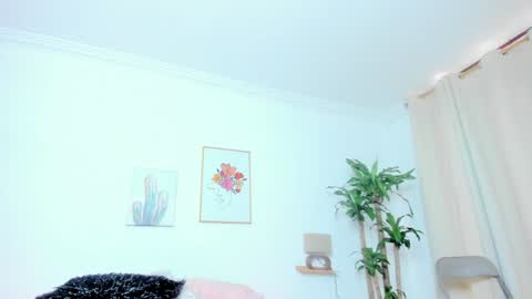 ebony_cute9 online show from January 8, 8:18 pm