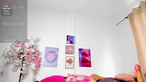 ebony_cute9 online show from February 2, 7:01 pm