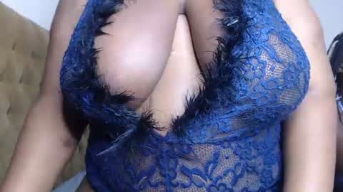 Snapshot of ebony_doll5 chatting on July 9, 4:55 pm ebony_doll5 online show from July 9, 4:55 pm