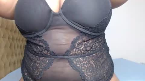 Snapshot of ebony_doll5 chatting on July 22, 6:00 pm ebony_doll5 online show from July 22, 6:00 pm