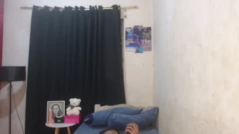 BEA DONT FORGET TO FOLLOW ME online show from February 26, 1:43 am