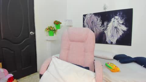 ebony_katterin online show from December 25, 3:38 pm