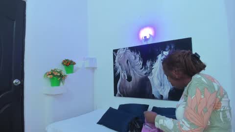 ebony_katterin online show from December 30, 7:42 pm