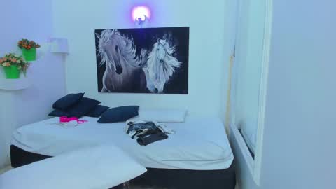 ebony_katterin online show from December 31, 1:47 am