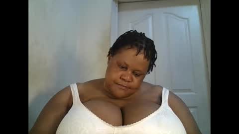 ebony_magixs online show from October 12, 7:02 pm