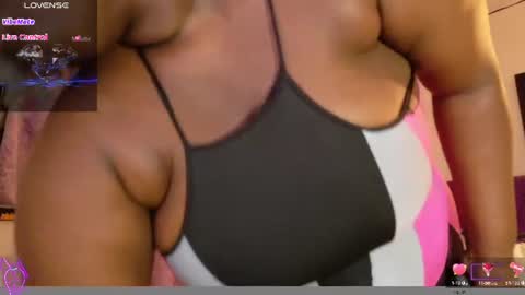 LINA  online show from June 11, 3:04 am