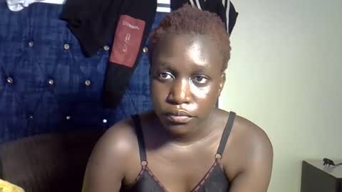 ebony_nita online show from March 19, 8:35 pm