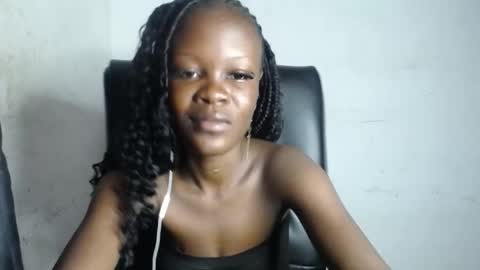 Snapshot of ebony_petitegirl chatting on March 23, 9:30 pm Lilly online show from March 23, 9:30 pm