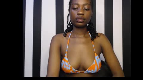 Ella online show from September 19, 8:16 am