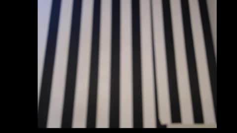 Ella online show from October 7, 2:14 pm