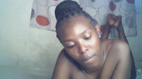 Snapshot of ebony_phoenix12 chatting on October 10, 1:10 pm ebony_phoenix12 online show from October 10, 1:10 pm