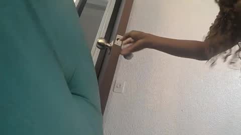 Snapshot of ebony_rizon chatting on March 27, 3:12 pm ebony_rizon online show from March 27, 3:12 pm