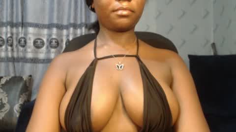 Racheal online show from December 17, 7:04 pm