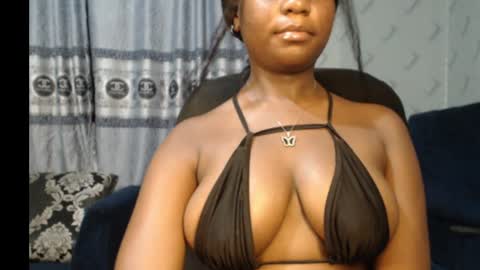 Racheal online show from December 19, 6:23 pm