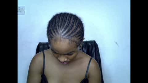 Snapshot of ebony_slimgirl0 chatting on June 11, 7:01 pm Lilly online show from June 11, 7:01 pm