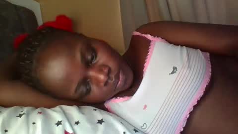 Snapshot of ebony_tasha chatting on November 27, 11:23 am tasha online show from November 27, 11:23 am