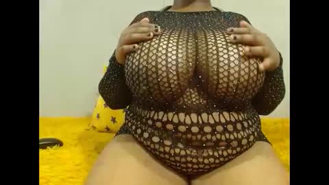 ebonybigboobsx online show from November 26, 7:37 pm