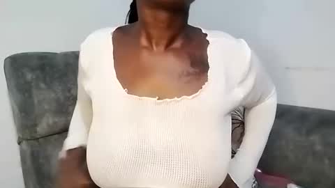 Ebony Melanie online show from February 3, 1:09 am