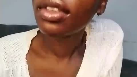Ebony Melanie online show from February 14, 1:34 am