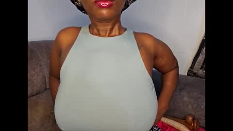 Ebony Melanie online show from November 13, 11:58 pm