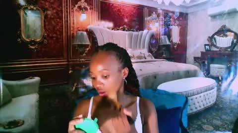 Snapshot of ebonycreamy69 chatting on December 15, 6:15 pm Nova online show from December 15, 6:15 pm