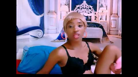 Snapshot of ebonycreamy69 chatting on February 15, 2:26 am Nova online show from February 15, 2:26 am