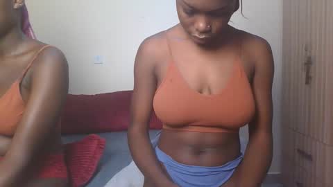 ebonydreamgirl_ online show from September 25, 6:33 pm