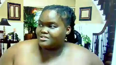 ebonyhotbuns4u2luv online show from February 6, 1:21 pm