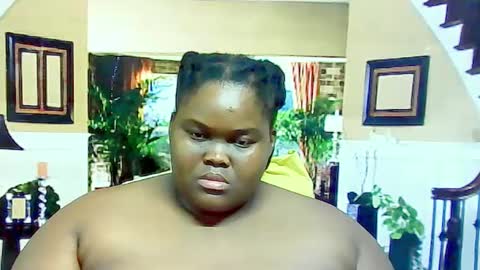 ebonyhotbuns4u2luv online show from February 11, 6:55 pm