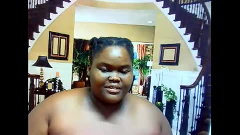 ebonyhotbuns4u2luv online show from February 14, 7:07 am
