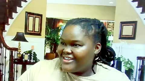 ebonyhotbuns4u2luv online show from February 15, 5:51 am