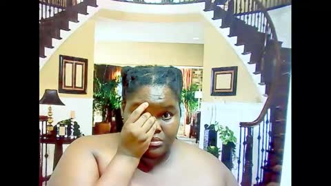 ebonyhotbuns4u2luv online show from February 18, 6:47 pm
