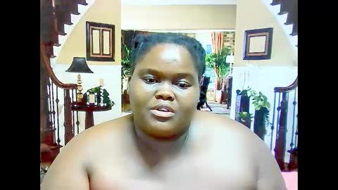 ebonyhotbuns4u2luv online show from February 19, 12:57 am