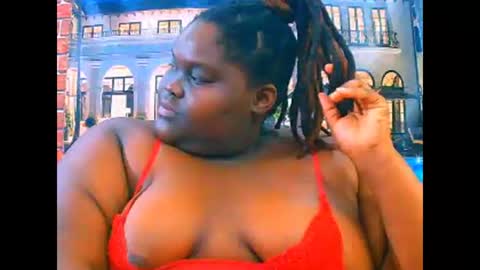 Snapshot of ebonyhotbuns4u2luv chatting on April 10, 11:09 pm ebonyhotbuns4u2luv online show from April 10, 11:09 pm