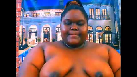 Snapshot of ebonyhotbuns4u2luv chatting on April 14, 6:52 am ebonyhotbuns4u2luv online show from April 14, 6:52 am
