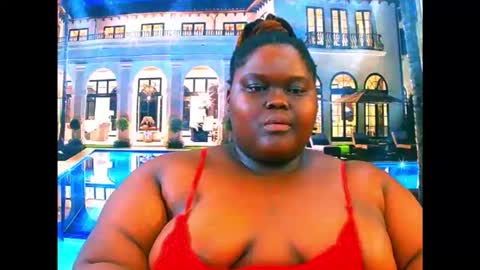 Snapshot of ebonyhotbuns4u2luv chatting on April 15, 7:04 am ebonyhotbuns4u2luv online show from April 15, 7:04 am