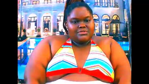 Snapshot of ebonyhotbuns4u2luv chatting on April 20, 6:42 pm ebonyhotbuns4u2luv online show from April 20, 6:42 pm