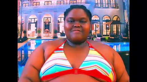 Snapshot of ebonyhotbuns4u2luv chatting on May 5, 6:49 pm ebonyhotbuns4u2luv online show from May 5, 6:49 pm