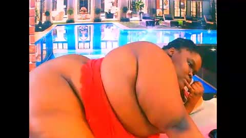 Snapshot of ebonyhotbuns4u2luv chatting on June 2, 9:44 am ebonyhotbuns4u2luv online show from June 2, 9:44 am