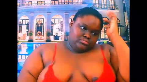 Snapshot of ebonyhotbuns4u2luv chatting on June 4, 6:30 am ebonyhotbuns4u2luv online show from June 4, 6:30 am