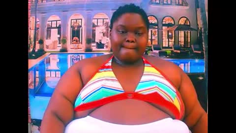 Snapshot of ebonyhotbuns4u2luv chatting on June 8, 4:18 pm ebonyhotbuns4u2luv online show from June 8, 4:18 pm