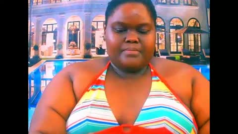 Snapshot of ebonyhotbuns4u2luv chatting on June 12, 6:45 am ebonyhotbuns4u2luv online show from June 12, 6:45 am