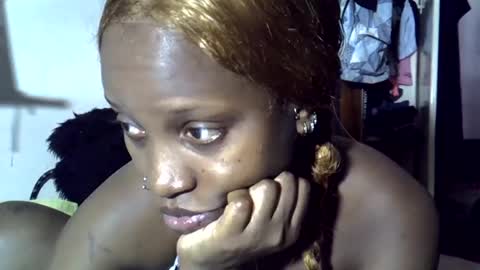 ebonykiki online show from June 13, 7:28 am