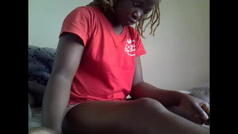 ebonyliliana online show from December 15, 5:56 am