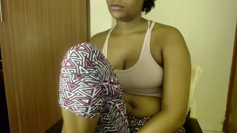 ebonylolo online show from December 17, 3:39 am
