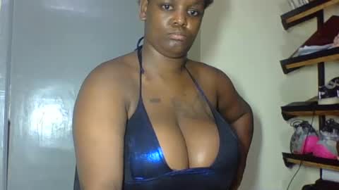 Snapshot of ebonymayahh chatting on July 21, 5:54 am ebonymayahh online show from July 21, 5:54 am