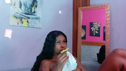 ebonyndsavage online show from July 28, 9:14 pm