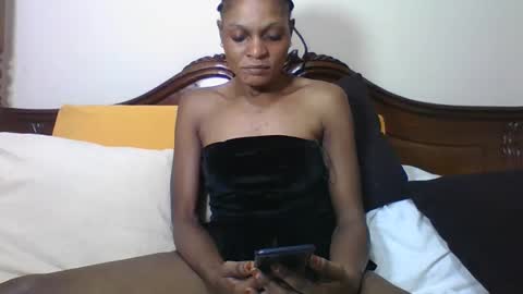 Snapshot of ebonyqueen4 chatting on March 9, 4:49 am JACKLINE online show from March 9, 4:49 am