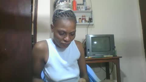 Snapshot of ebonyqueen4 chatting on September 28, 6:19 am JACKLINE online show from September 28, 6:19 am