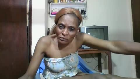 Snapshot of ebonyqueen4 chatting on October 9, 8:18 pm JACKLINE online show from October 9, 8:18 pm